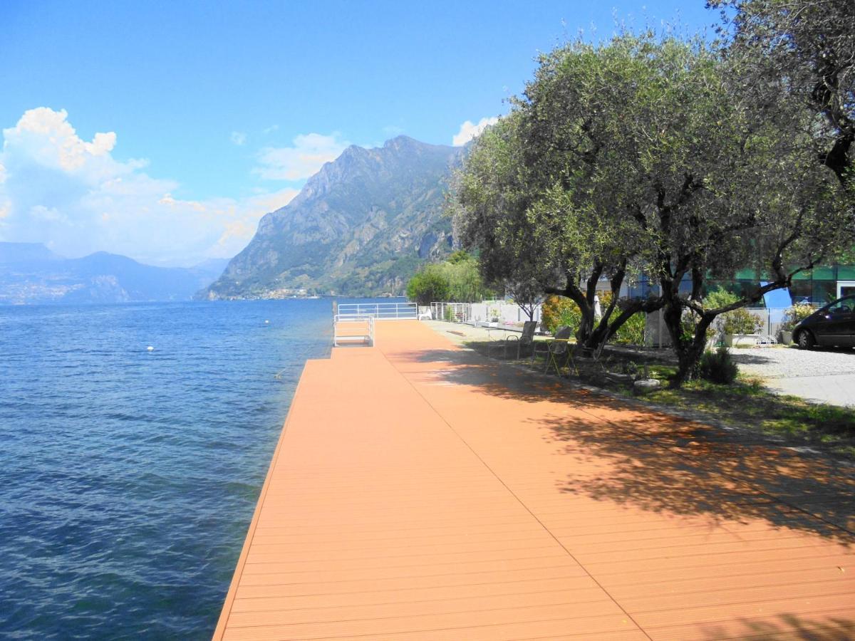 Direttamente Al Lago Apartments Marone Bagian luar foto